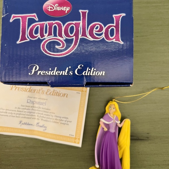 Grolier Early Moments - Disney Tangled Rapunzel - President's Edition Ornament - Picture 2 of 7